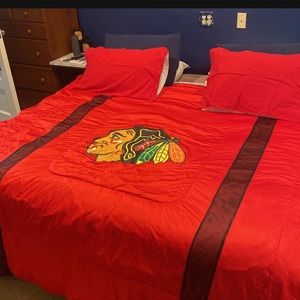 Chicago Blackhawks Queen comforter
